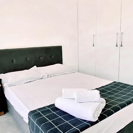Flat With Sea View Close To In Edremit 公寓 *
