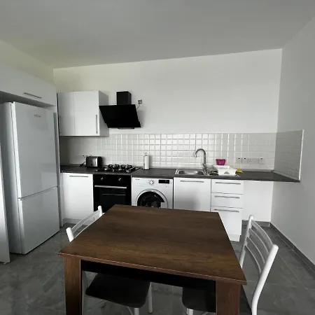 Апартаменты Flat With Sea View Close To In Edremit